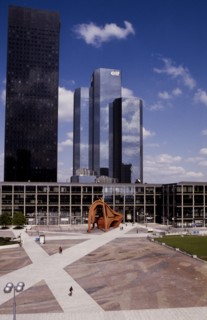 Quartier de la Défense, Courbevoie /  tour Elf , architectes Roger Saubot et François Jullien  1985