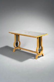 Arbus et Androusov, Table basse