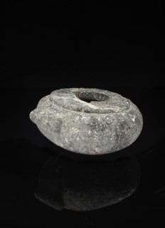 Vase à panse sphérique aplatie