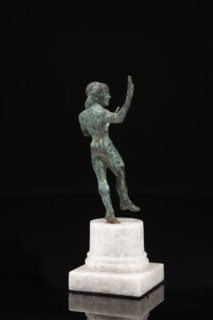 Statuette représentant un danseur