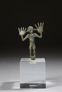 Statuette votive représentant un homme nu, stylisé