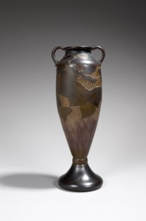 Daum vase