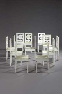 Chairs with straight backrest