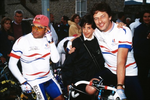 12/05/1994. CYCLISME/ LE MONT VENTOUX PAR LES STARS DES MEDIAS, DU SPECTACLE ET DU SPORT