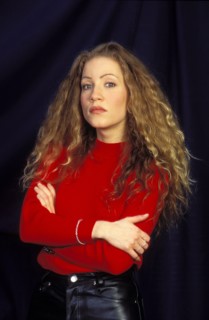 19/02/1996. STUDIO: AMANDA MARSHALL