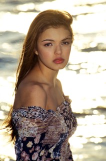 00/04/1996. CLOSE-UP SEVERINE FERRER A DEAUVILLE    HEROINE DE"STUDIO SUD"   *** EXCLUSIF***