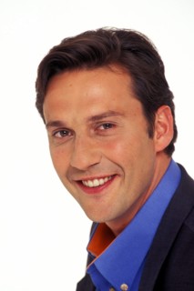 00/05/1997. CLOSE-UP JULIEN COURBET, ANIMATEUR T.V