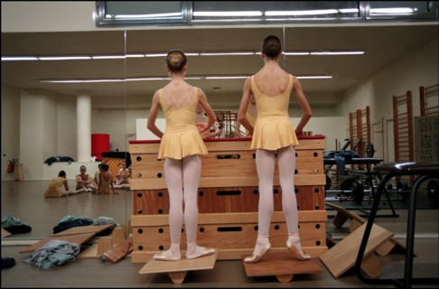 01/10/2000. The "Petits Rats", pupils of the Opera Garnier ballet class in Paris, working as extras.