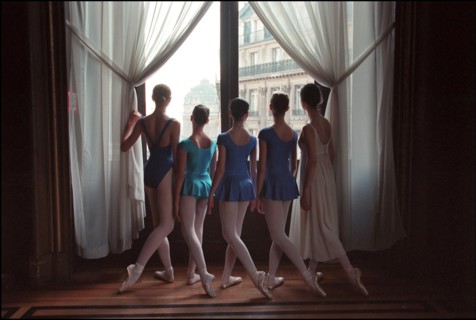 01/10/2000. The "Petits Rats", pupils of the Opera Garnier ballet class in Paris, working as extras.