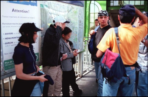 06/00/1998. S.P.S.M. Anti-Pickpocket squad in the metro.