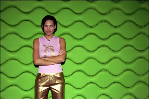 10/00/2000. Frederique Bedos - french host on MTV