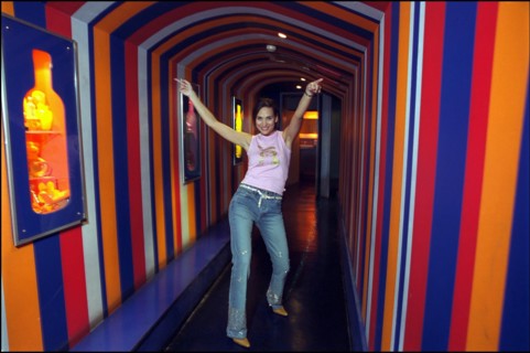 10/00/2000. Frederique Bedos - french host on MTV