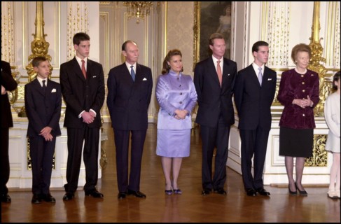 12/18/2000. Prince Guillaume enthroned Grand Duke of Luxembourg.