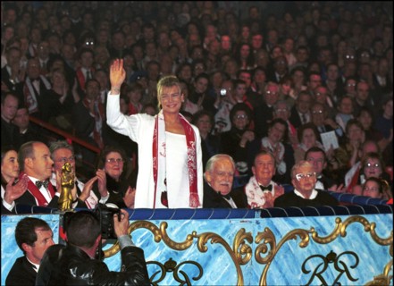 01/23/2001. The Monaco Circus Festival: prize ceremony.