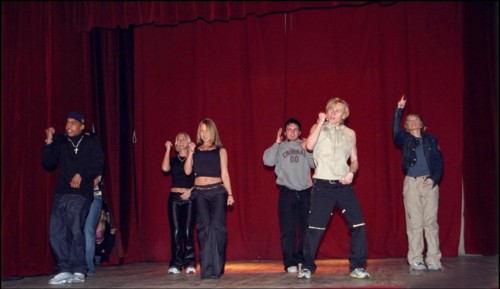 02/08/2001. The new band "S club 7" to Luchon festival