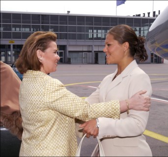 05/03/2001. Visit of Queen Silvia and Princess Victoria in Luxembourg