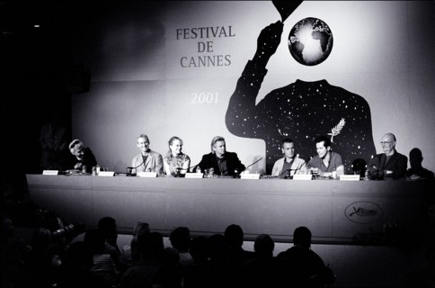 05/09/2001. 54th Cannes Film Festival: Press conference of "Moulin Rouge".