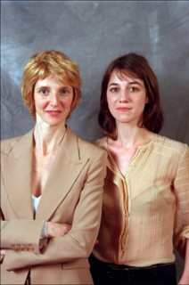 05/09/2001. Cannes film festival: Studio shot of Sandrine Kiberlain and Charlotte Gainsbourg.