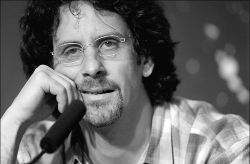 05/13/2001. 54th Cannes film festival: Press conference of "The man wasn't there ".