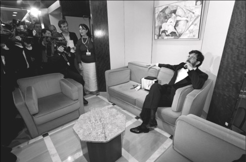 05/20/2001. 54th Cannes Film Festival : Backstage closing ceremony