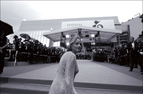 05/20/2001. 54th Cannes Film Festival : Exclusive Backstage closing ceremony