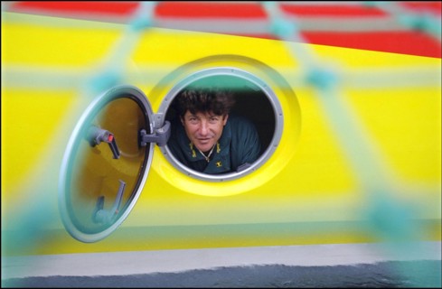 07/00/2001. Jean Le Cam and Jacques Caraes skippers of "Bonduelle" trimaran.