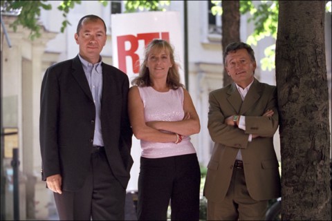 08/00/2001. RTL radio station presents 2001/2002 new schedule.