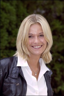 08/00/2001. French TV Channel TF1 present their new schedule for September 2001.