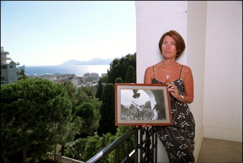 09/00/2001. Close-up Marina Picasso at home