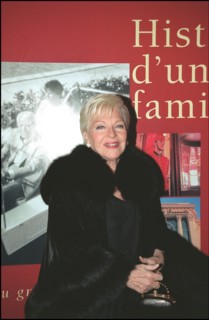 12/04/2001. Philippe Bouvard attends launch party for his latest book at Fouquet's.