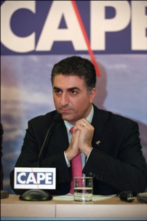 01/24/2002. Official visit of Reza Pahlavi in Paris.