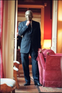 02/06/2002. EXCLUSIVE: Close-up of the lawyer Francois Gibault at home.