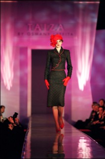 03/05/2002. Taiza fashion show at the National school fine arts in Paris.
