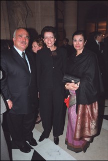 03/00/2002. : Prince Hassan of Jordan visits French senate.