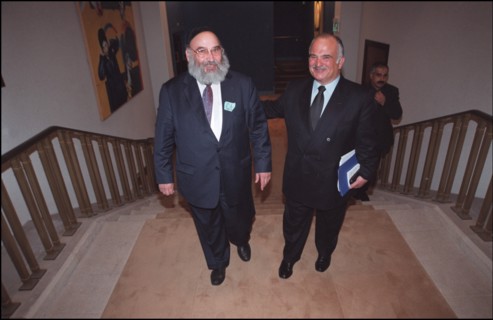 03/00/2002. : Prince Hassan of Jordan visits French senate.