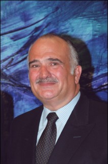03/00/2002. : Prince Hassan of Jordan visits French senate.