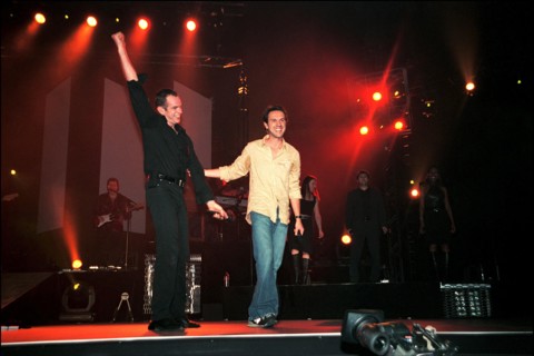 03/20/2002. EXCLUSIVE: Garou and Celine Dion performs at Bercy.