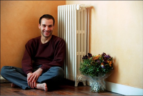 03/29/2002 EXCLUSIVE: close-up Malcolm Conrath at home.