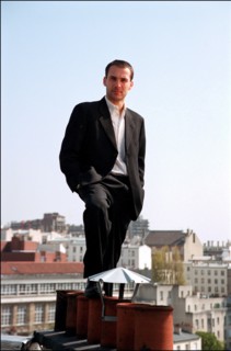 03/29/2002 EXCLUSIVE: close-up Malcolm Conrath at home.