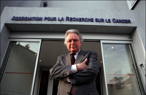 03/06/2002.  Michel Lucas chairman of the ARC (Association for cancer research).