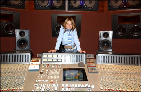 04/18/2002. EXCLUSIVE: French singer Priscilla record her first album.