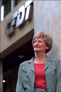 04/00/2002. Nicole Notat is about to leave the leadership of CFDT (French Democratic Work Confederation).