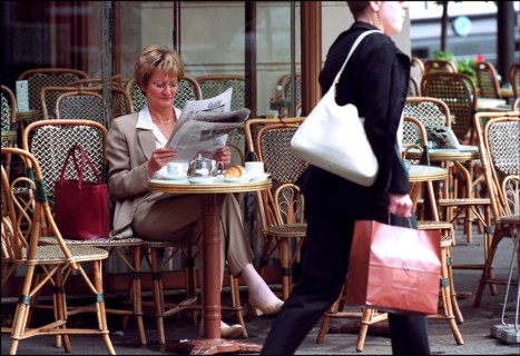 04/00/2002. Nicole Notat is about to leave the leadership of CFDT (French Democratic Work Confederation).