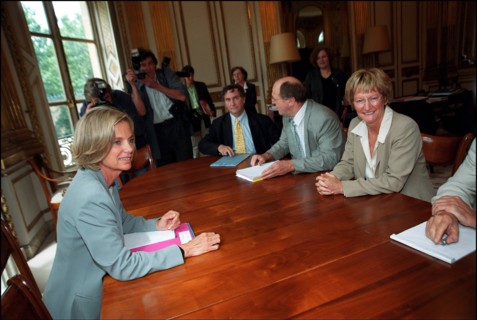 04/00/2002. Nicole Notat is about to leave the leadership of CFDT (French Democratic Work Confederation).