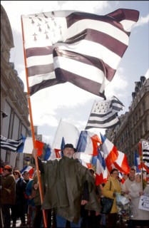 05/01/2002. National Front party demonstration in Paris