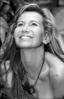 05/10/2002. EXCLUSIF: Fiona Gelin in play "Cet Infinie Jardin" in Paris.