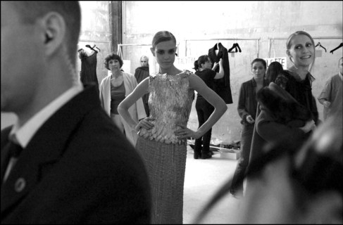 07/09/2002. Fall winter 2002-03 Haute-Couture collections the backstage of Balmain's fashion show
