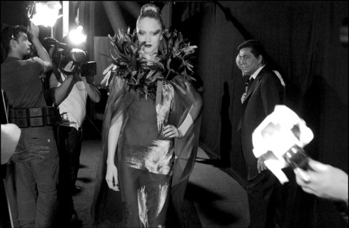 07/11/2002. Fall winter 2002-03 collections. The backstage of Valentino's fashion show