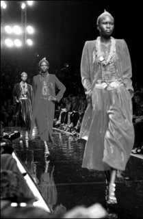 07/11/2002. Fall winter 2002-03 collections. The backstage of Ungaro fashion show.