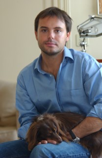 09/30/2002. Romain Sardou at Home, publishes his first novels "Pardonnez nos offenses".